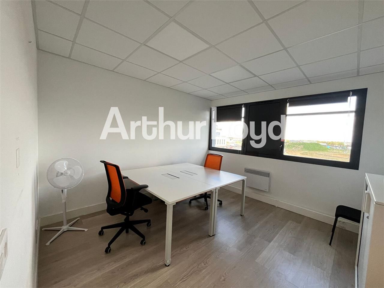 Location bureaux 97.00 m² à FLEURY SUR ORNE