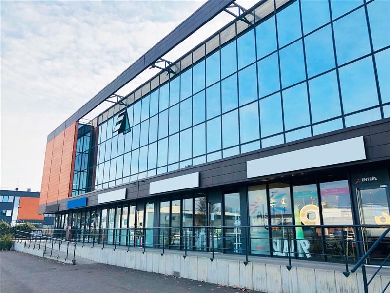 Location local commercial 100 m² non divisibles