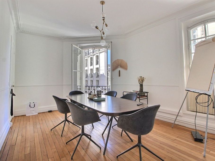 Location bureaux 95 m² non divisibles