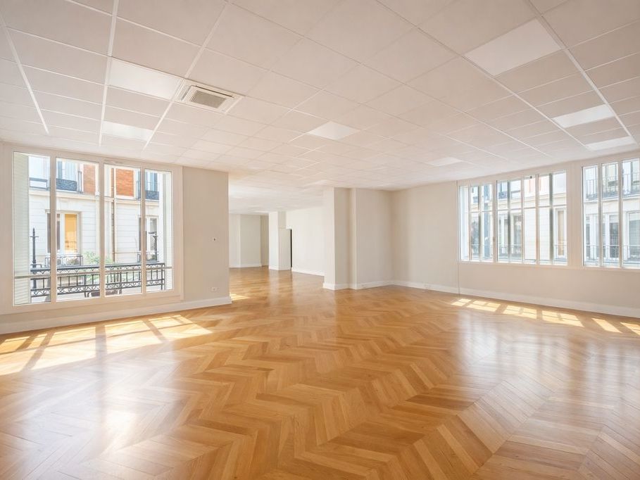 Location bureaux 244 m² non divisibles