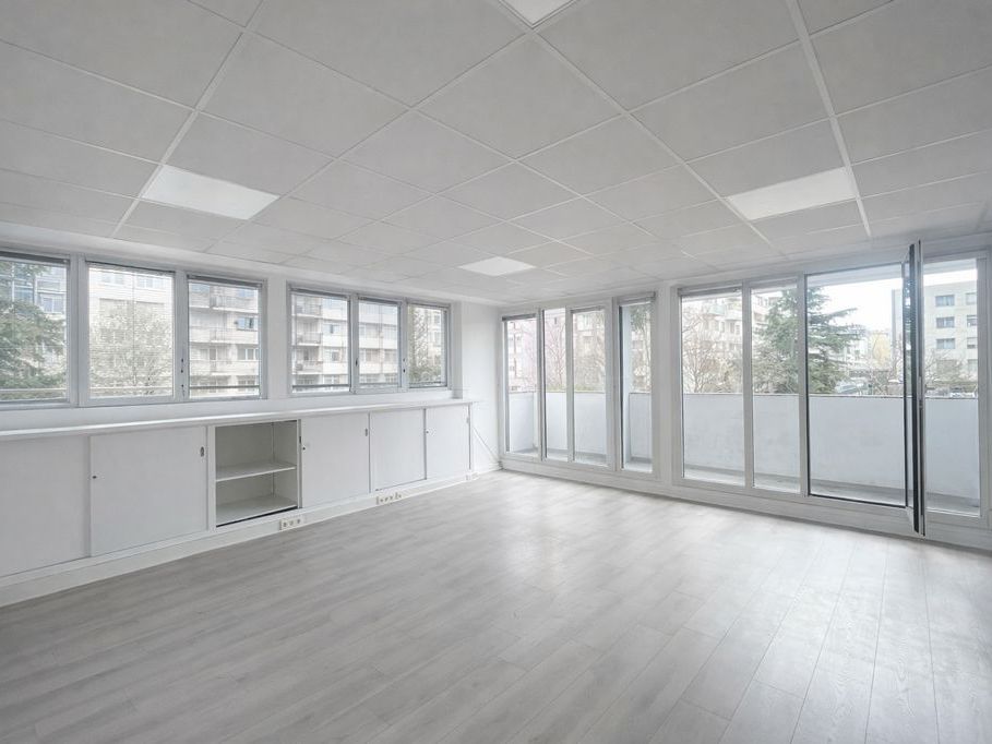 Location bureaux 299 m² non divisibles