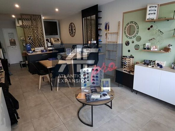 Location local commercial 38 m² non divisibles