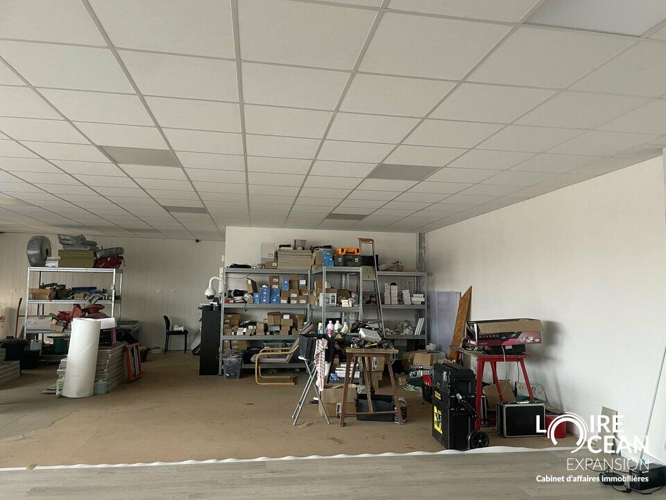 Local commercial 300 m² – Emplacement gare Challans