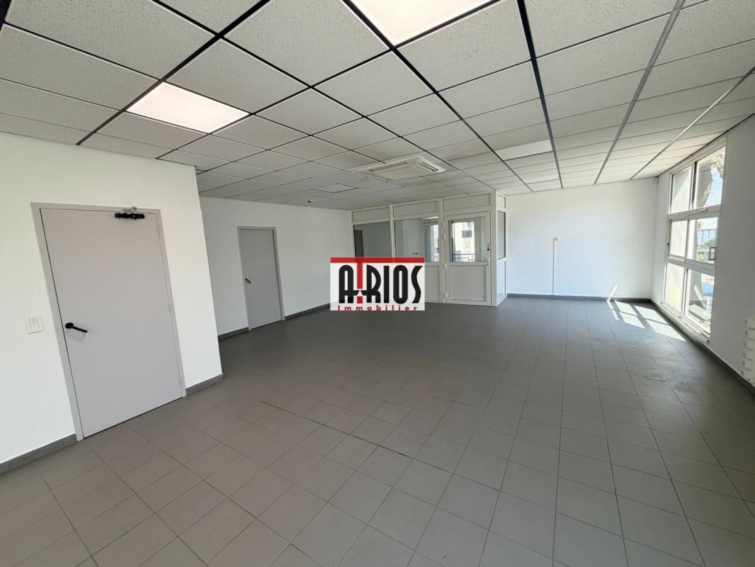 Location bureaux 147 m² non divisibles
