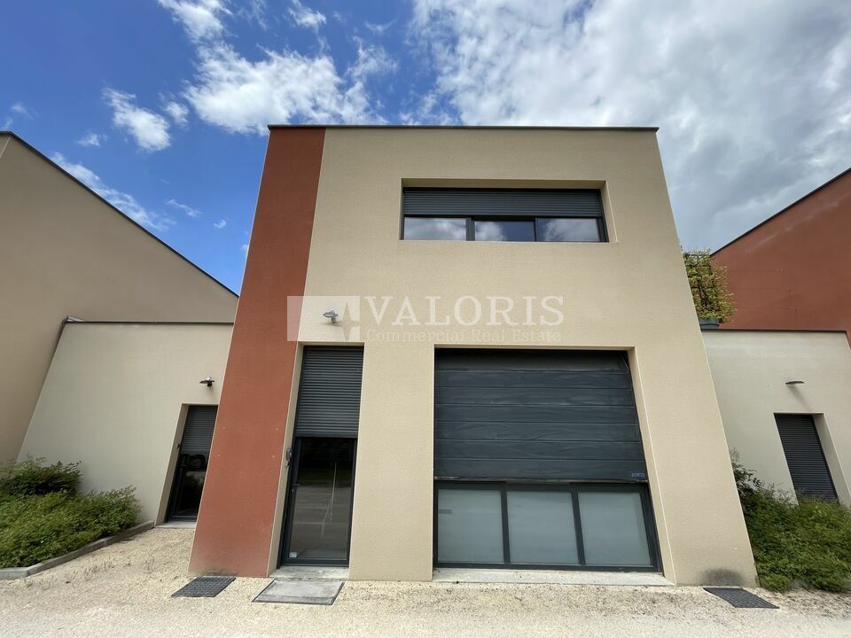 Location local d''activites 167 m² non divisibles