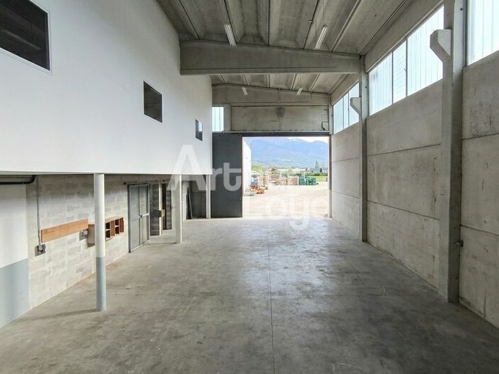 Bâtiment d'Activité & Bureaux 580 m² sur 4 400 m² de foncier