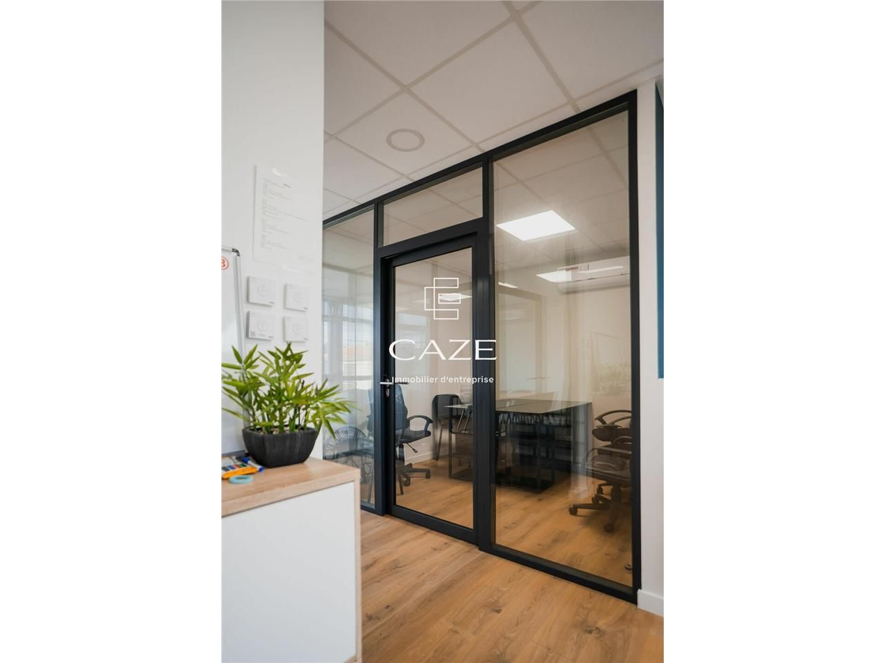 À LOUER – Immeuble indépendant de bureaux – Cenon