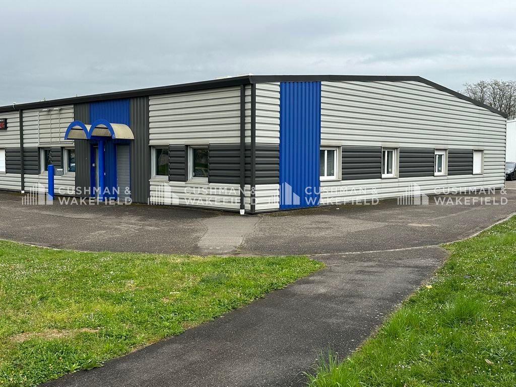 Location bureaux 300 m² non divisibles