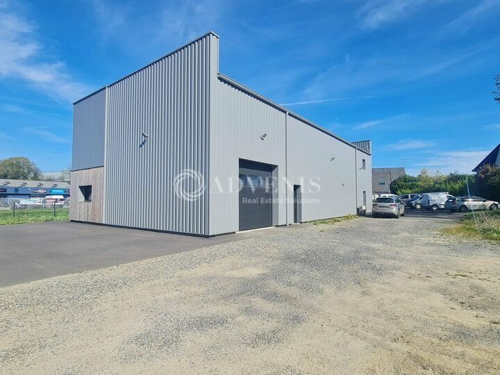Location local d''activites 205 m² non divisibles