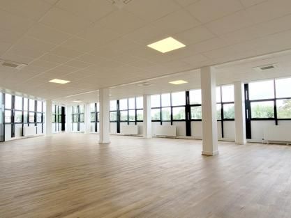 Location bureaux 135 m² non divisibles