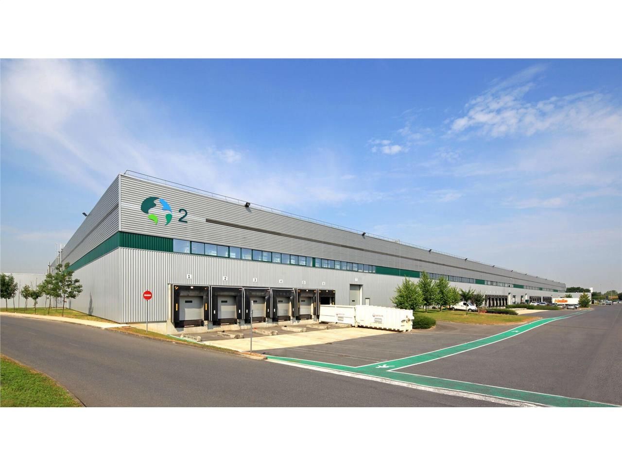 Location entrepôts 36038 m² non divisibles