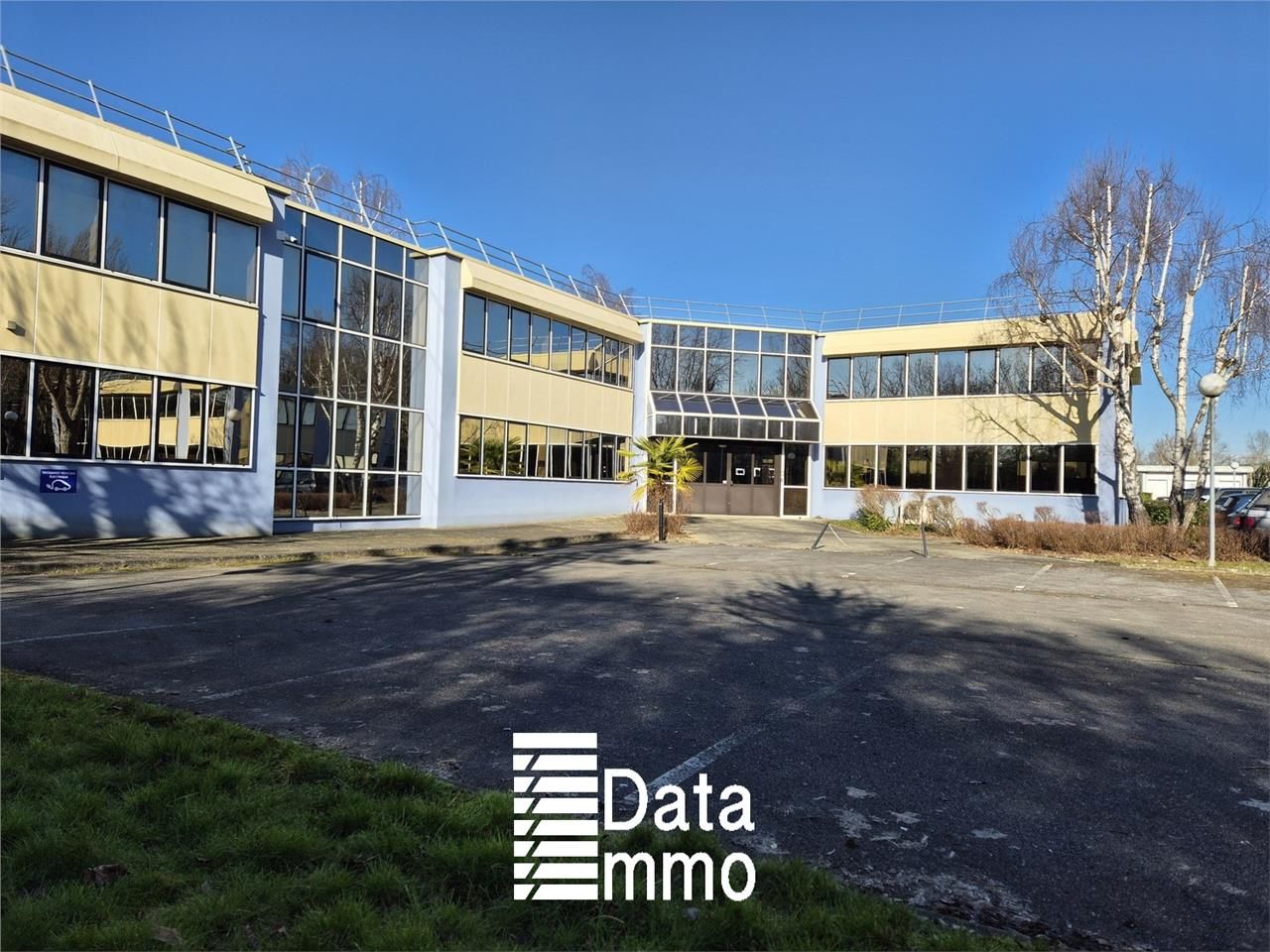 Location entrepôts 1139 m² non divisibles