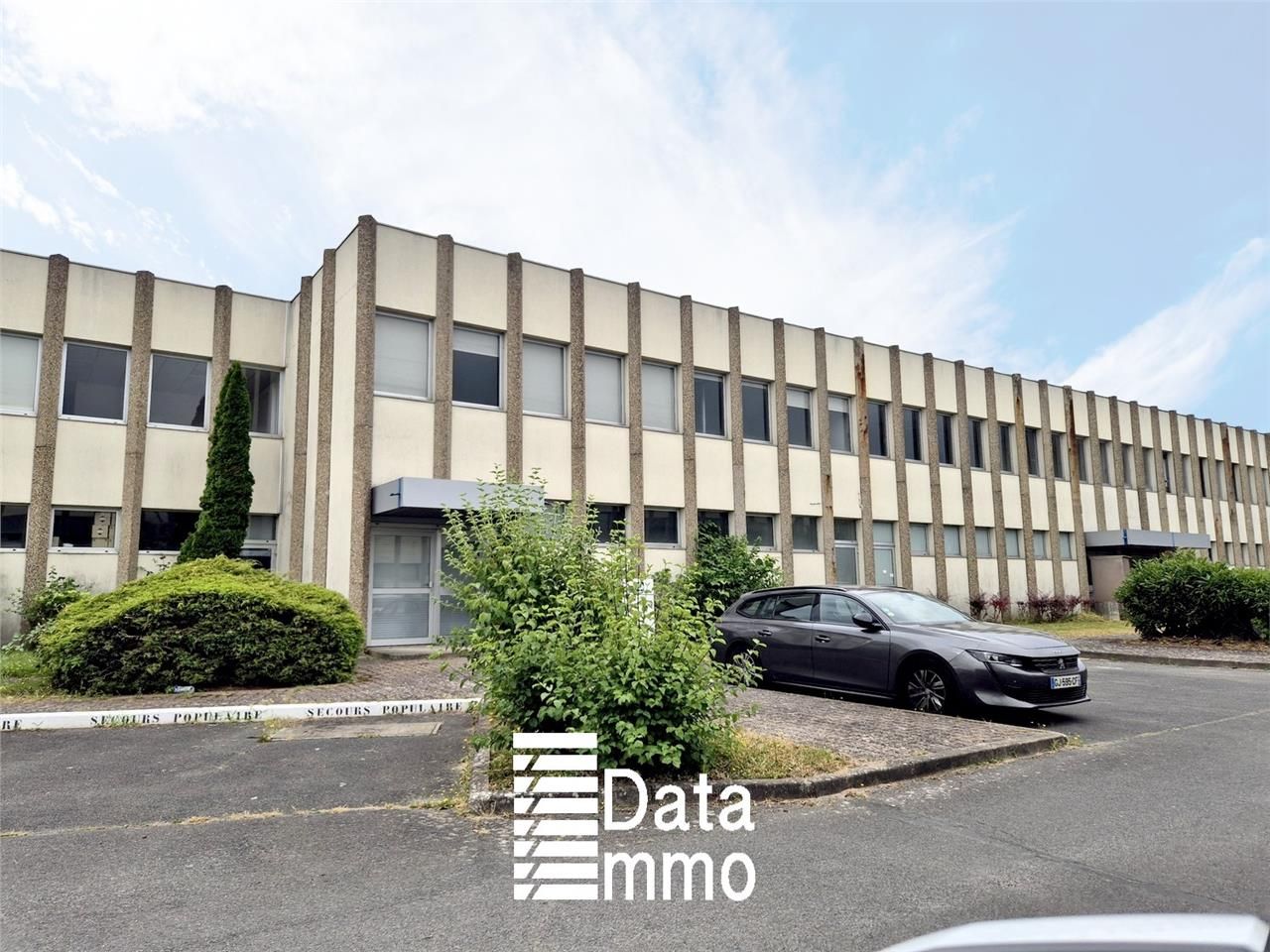Location entrepôts 534 m² non divisibles