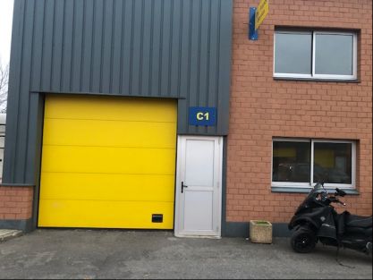 Location entrepôts 2495 m² non divisibles
