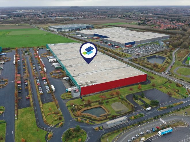 Location entrepôts 31031 m² non divisibles