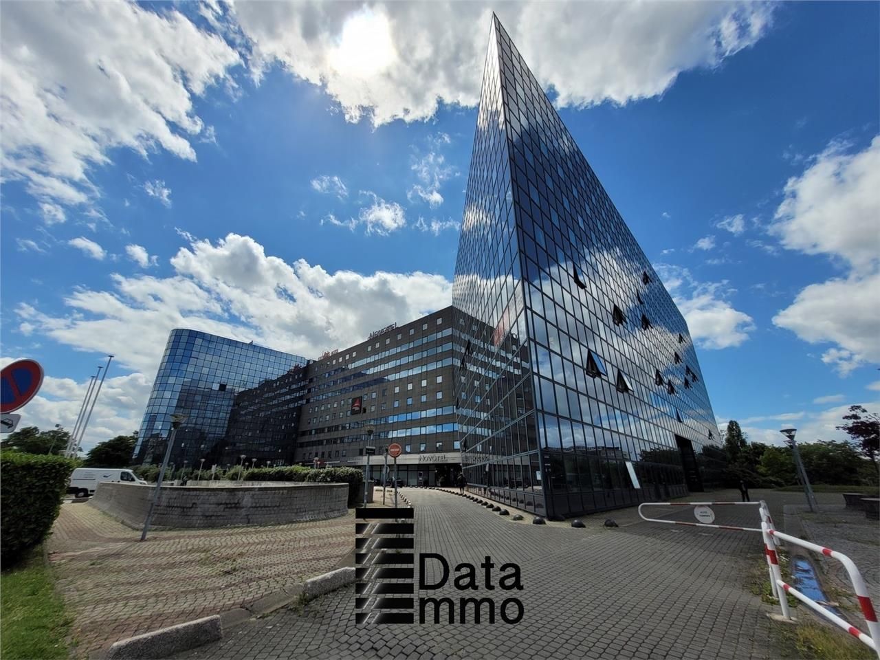 Location bureaux 256 m² non divisibles