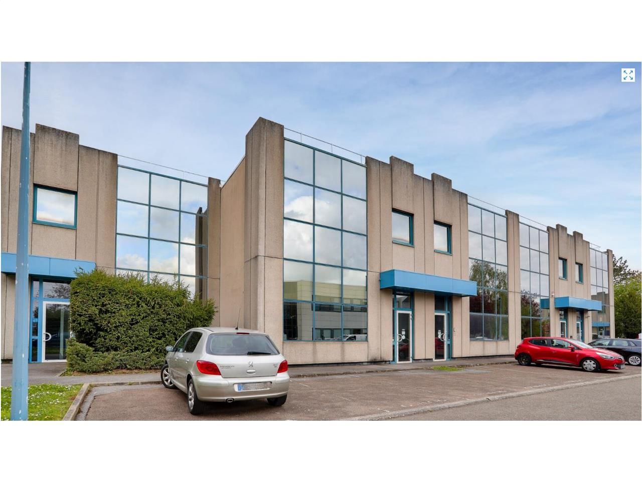 Location entrepôts 437 m² non divisibles