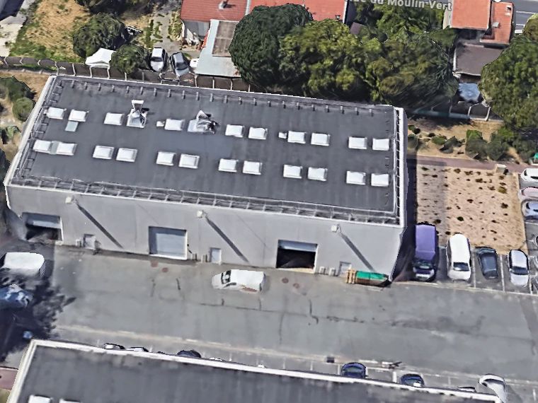 Location entrepôts 900 m² non divisibles