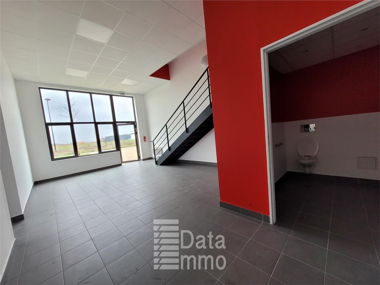 Vente entrepôts 921 m² non divisibles