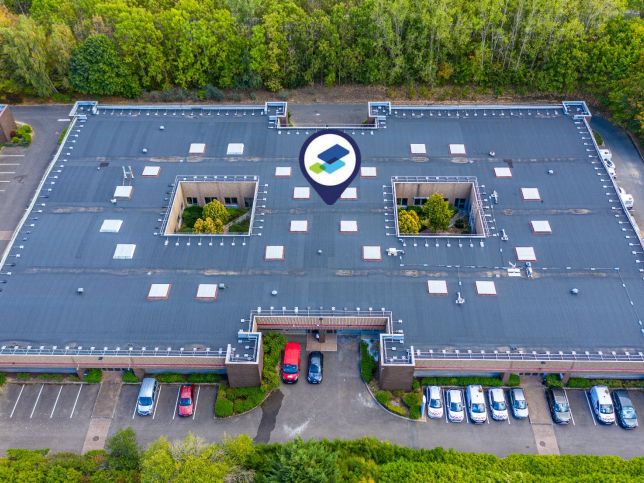 Location entrepôts 752 m² non divisibles