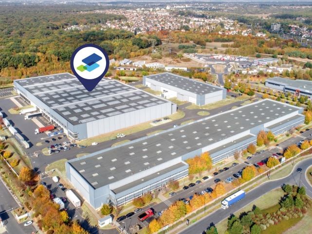 Location entrepôts 17271 m² non divisibles