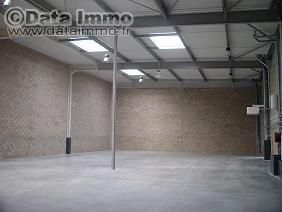 Location entrepôts 471 m² non divisibles
