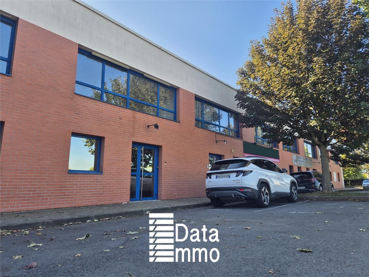 Location entrepôts 1242 m² non divisibles