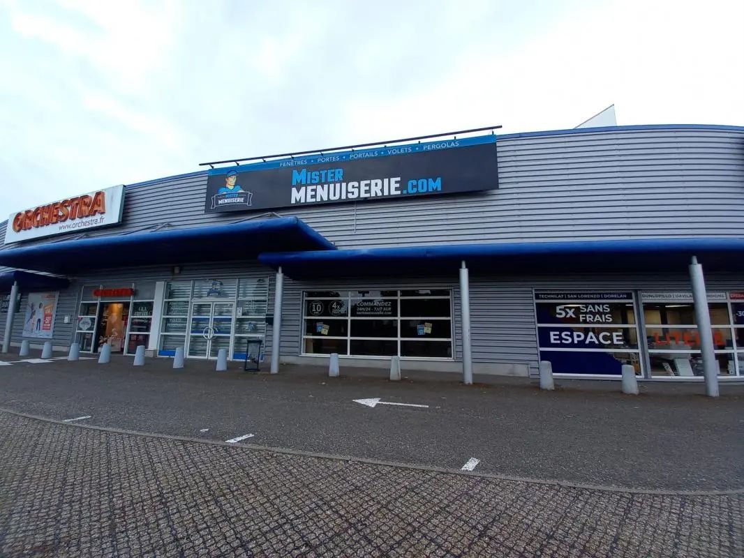 Location entrepôts 409 m² non divisibles