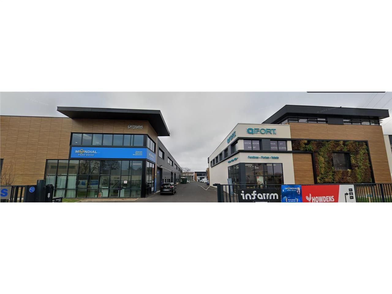 Location entrepôts 1420 m² non divisibles