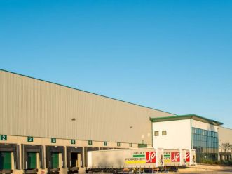 Location entrepôts 6751 m² non divisibles