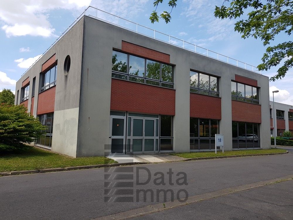 Location bureaux 300 m² non divisibles