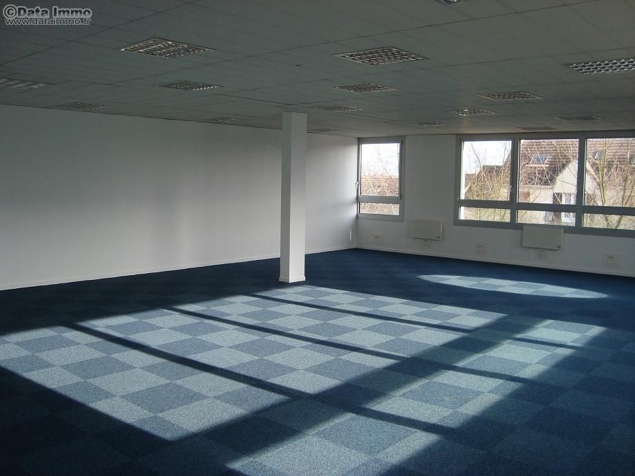 Location bureaux 300 m² non divisibles