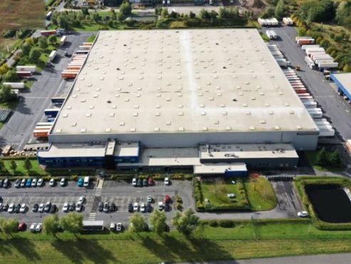 Location entrepôts 24905 m² non divisibles