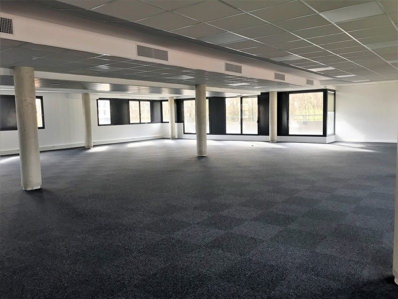 Vente bureaux 1140 m² non divisibles