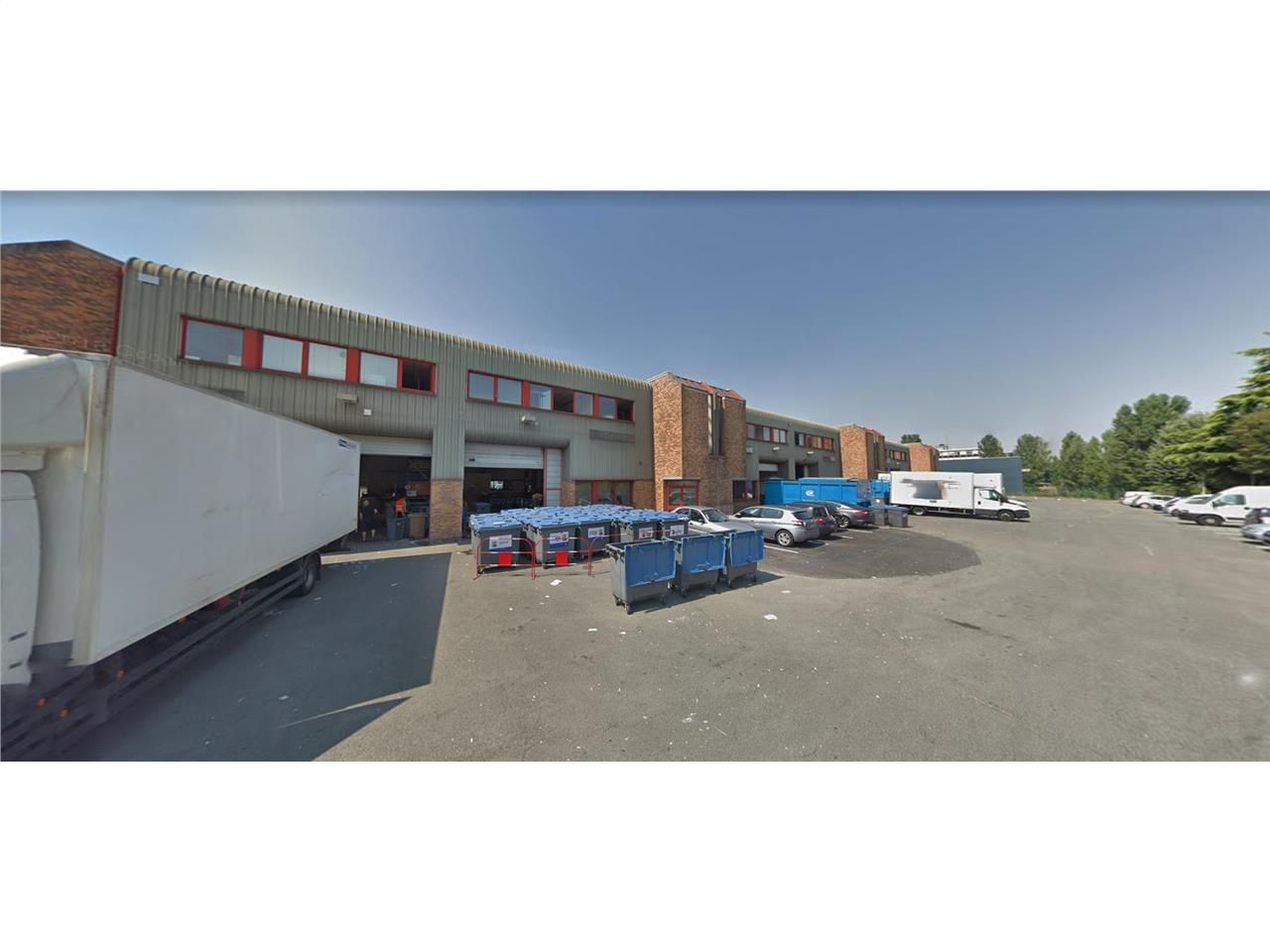 Location entrepôts 1044 m² non divisibles
