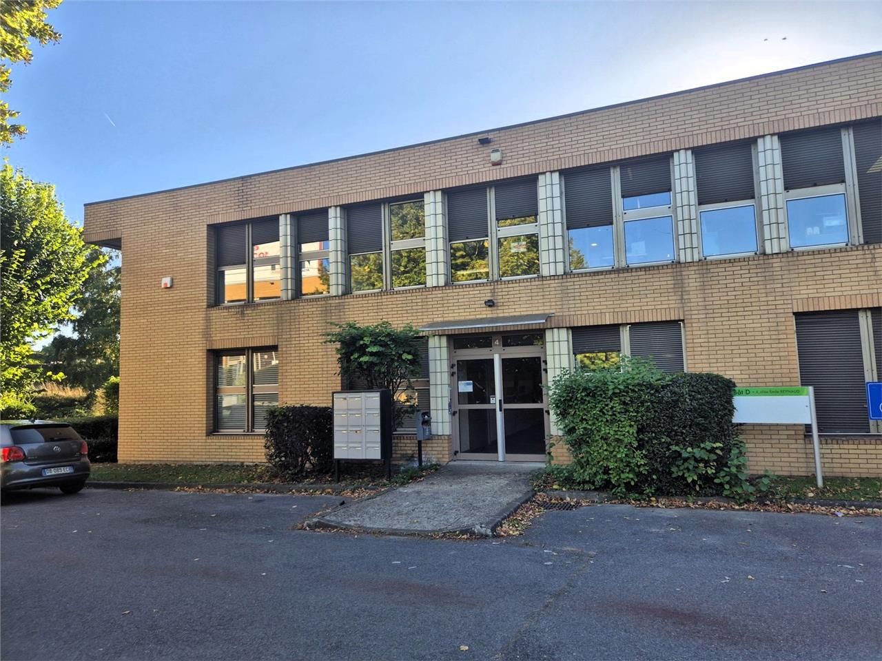 Location bureaux 147 m² non divisibles