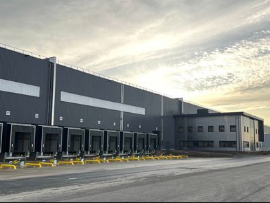Location entrepôts 24455 m² non divisibles