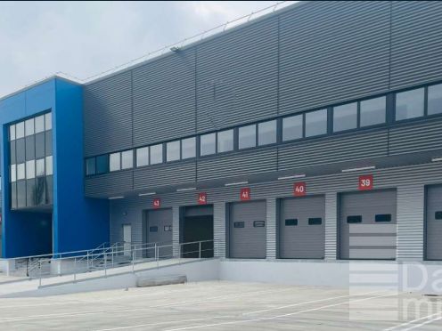 Location entrepôts 4531 m² non divisibles