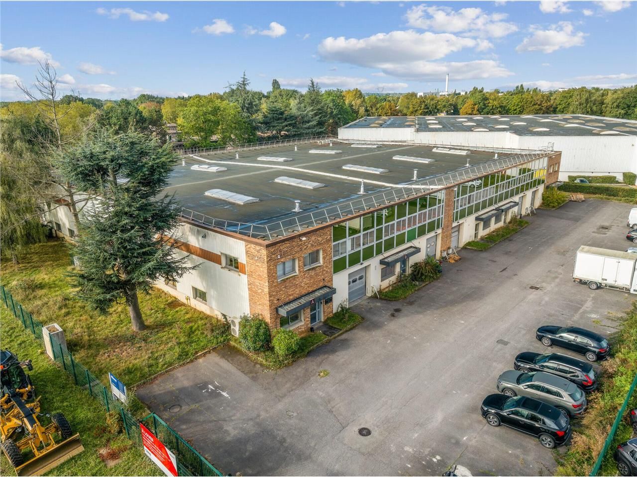 Location entrepôts 1046 m² non divisibles