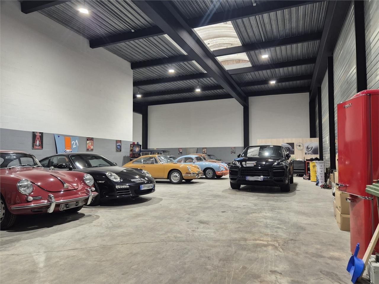 Location entrepôts 400 m² non divisibles