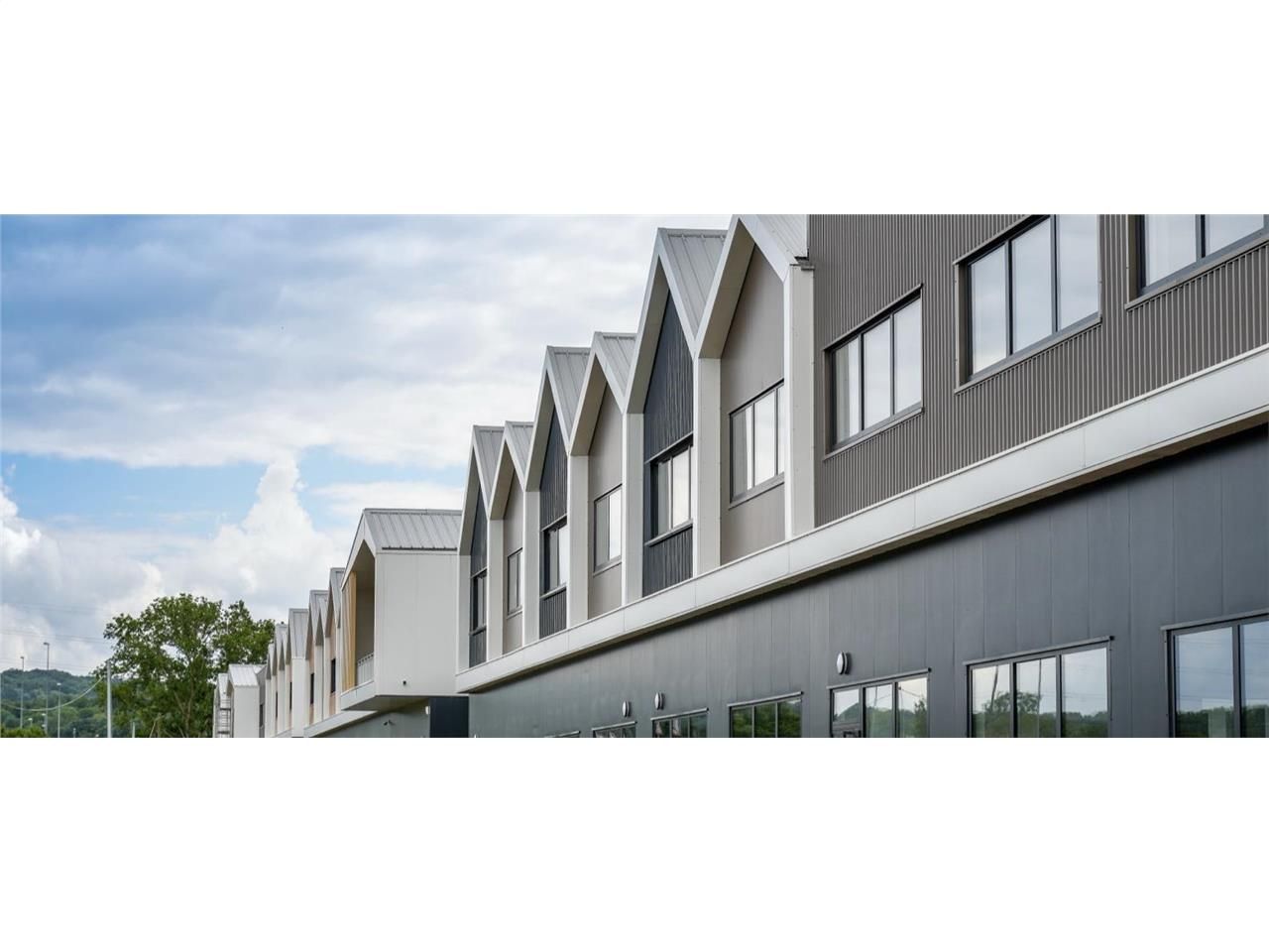 Location entrepôts 5211 m² non divisibles