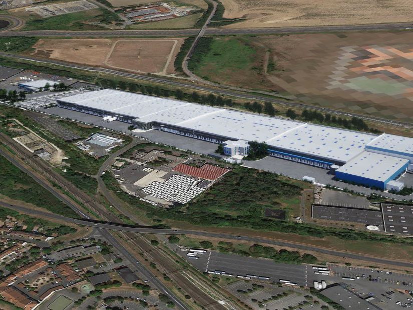 Location entrepôts 69331 m² non divisibles