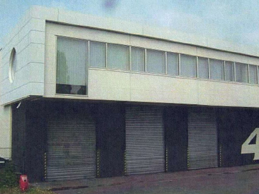 Location entrepôts 1156 m² non divisibles