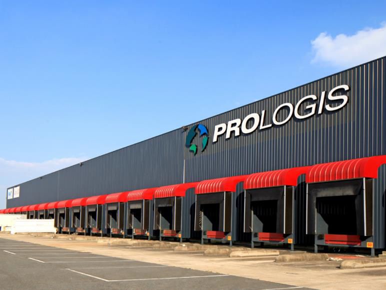 Location entrepôts 9326 m² non divisibles