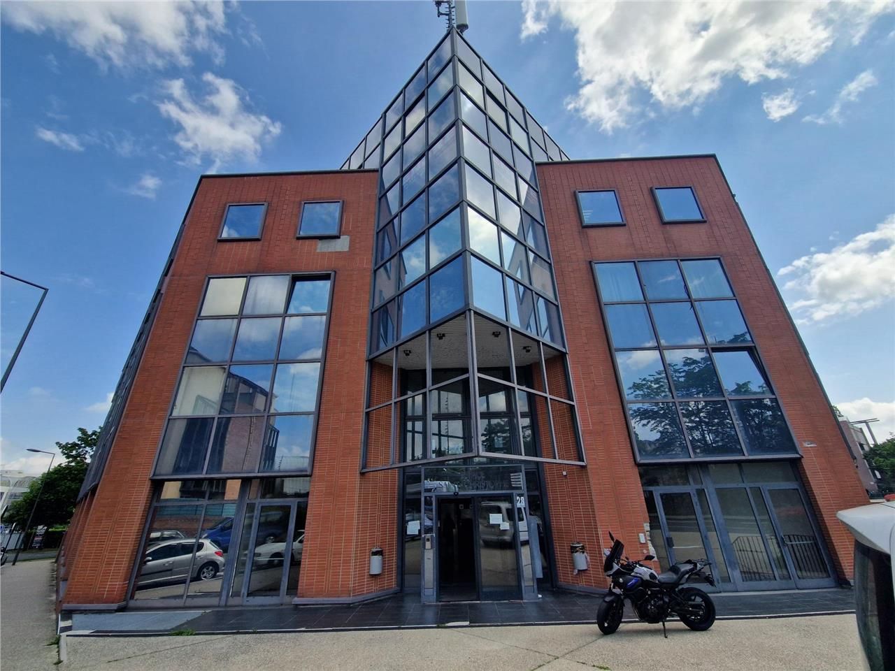 Location bureaux 661 m² non divisibles