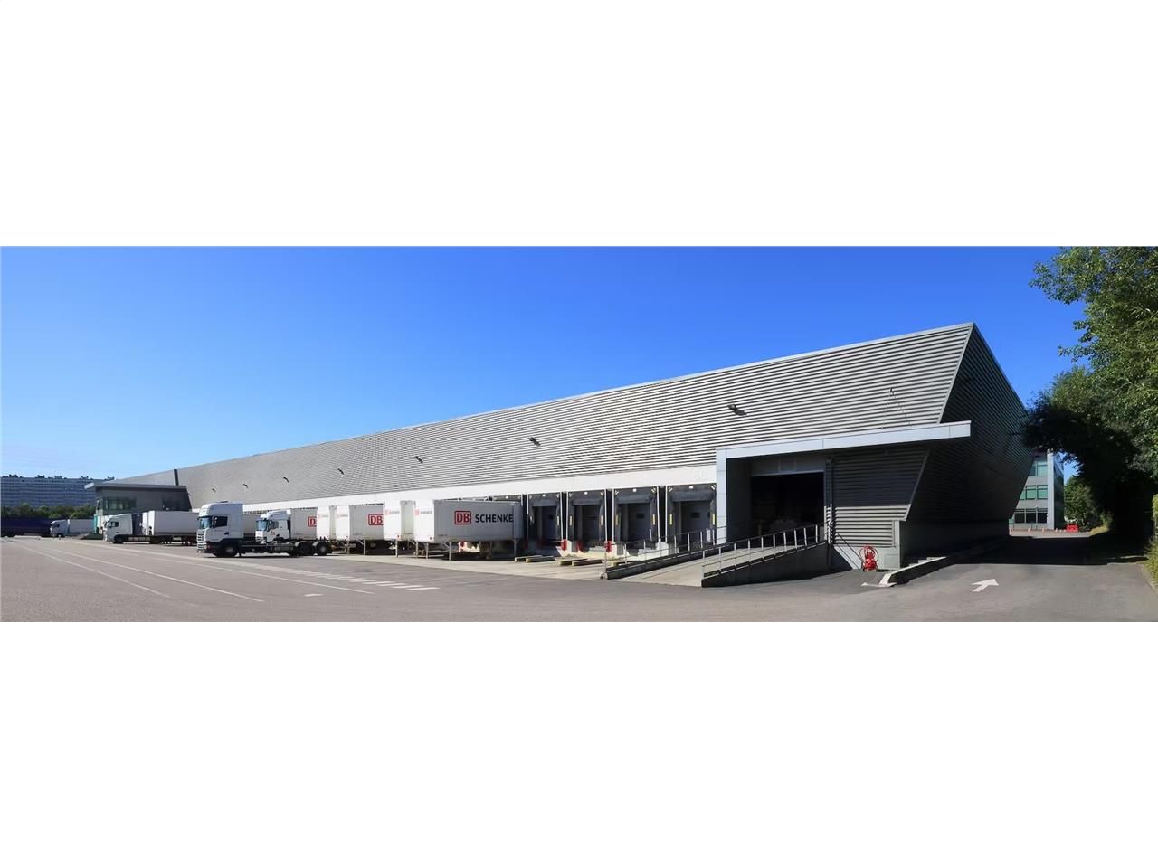Location entrepôts 21117 m² non divisibles