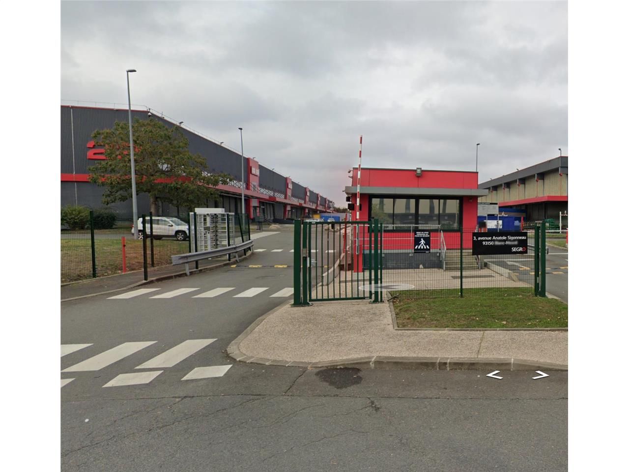 Location entrepôts 5150 m² non divisibles
