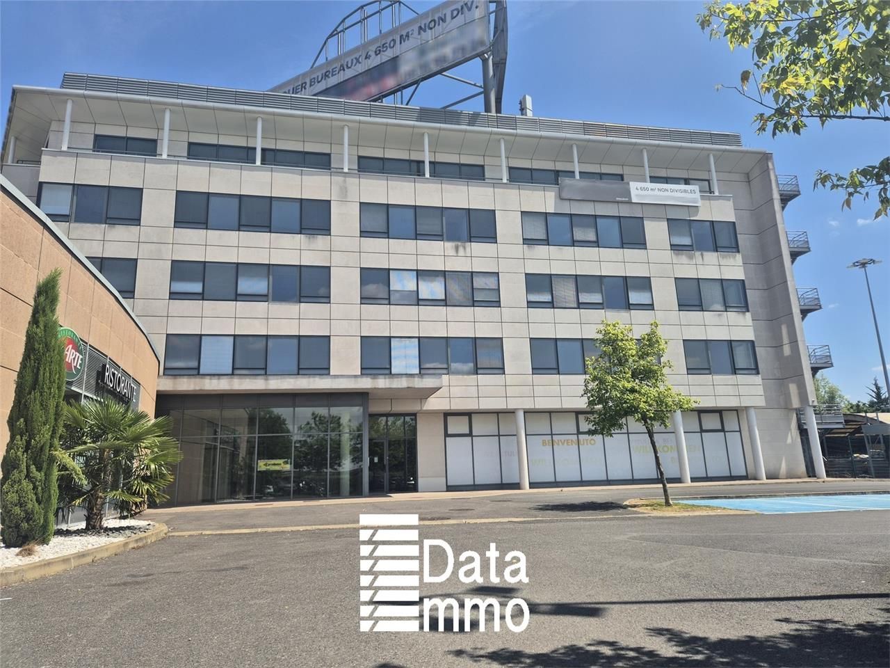 Location bureaux 4644 m² non divisibles