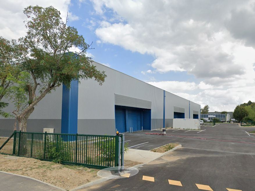 Location entrepôts 456 m² non divisibles
