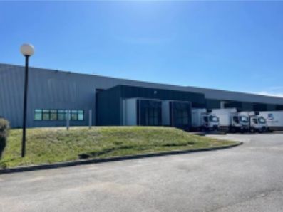 Location entrepôts 5316 m² non divisibles